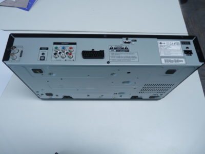 LG Digital & Analog DVD Recorder / VCR Player Combi RCT689H